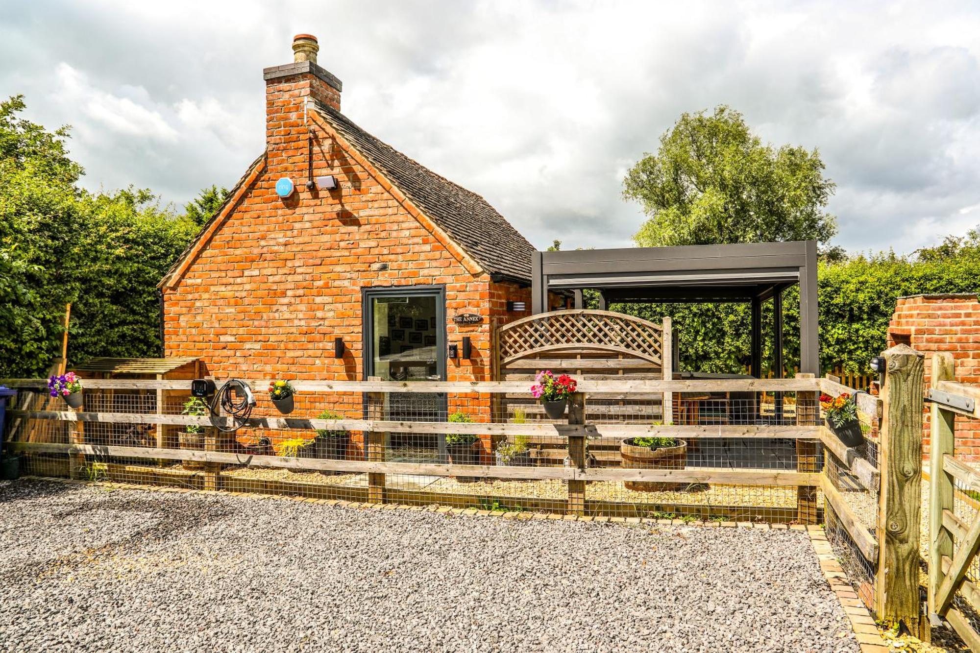 Cottage With Hot Tub - Near Cheltenham And Tewkesbury Eksteriør billede